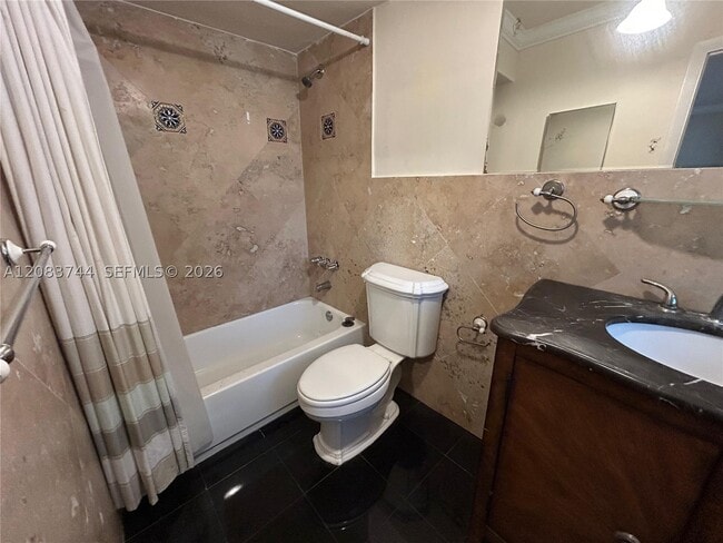 Building Photo - 11855 NE 19th Dr Unit 47