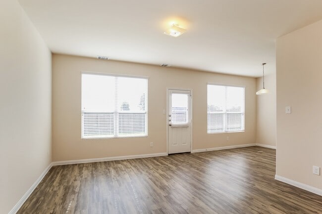 Building Photo - 11954 Munich Dr Rental