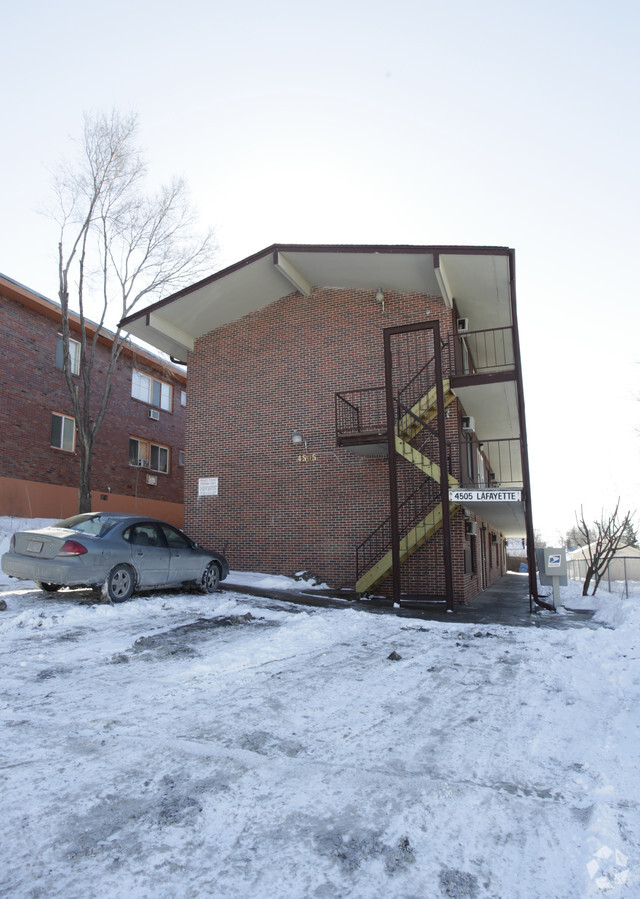 Photo - Halford Apartments