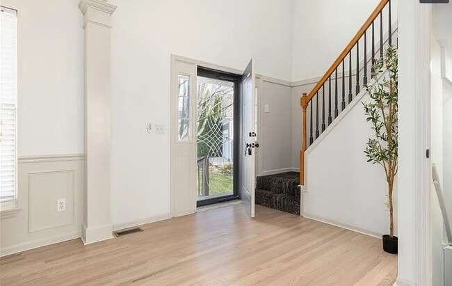 Photo - Spacious and Elegant 4 BR 3.5 BA Home in Olathe!