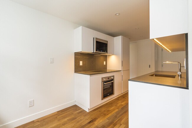 Photo - 55 Eccleston Dr Unit 105