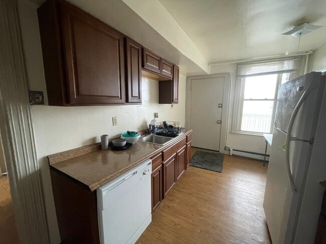 3 Bed 2 Bath - 1305 N Milwaukee St Unit 0