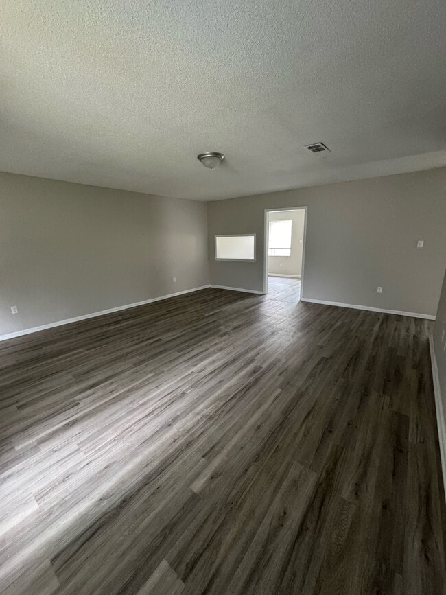 Photo - 146 Cherokee Cir