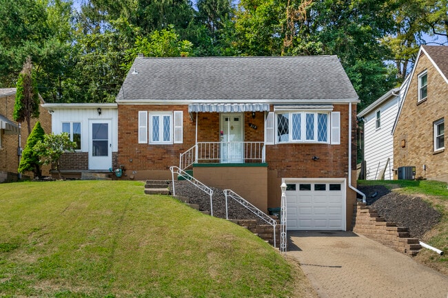 Building Photo - 219 Carmella Dr Rental