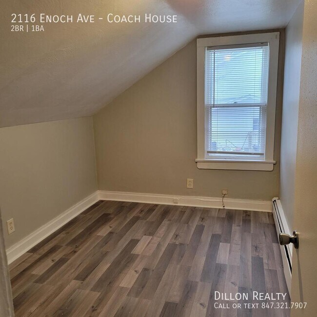 Photo - 2116 Enoch Ave Unit Coach House
