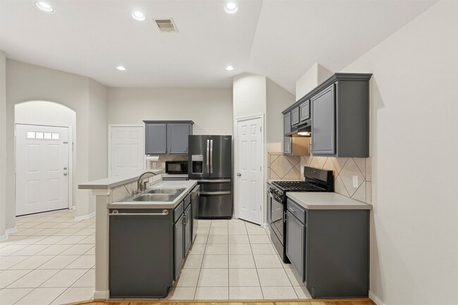 Photo - 13218 Southpoint Ln