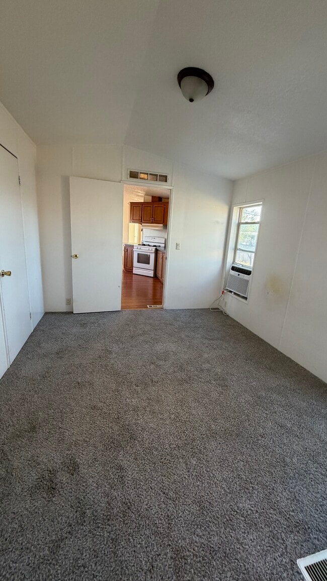 Photo - 2390 Poole Way