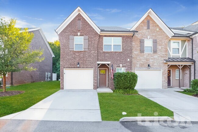 Building Photo - 133 Hickory Station Ln