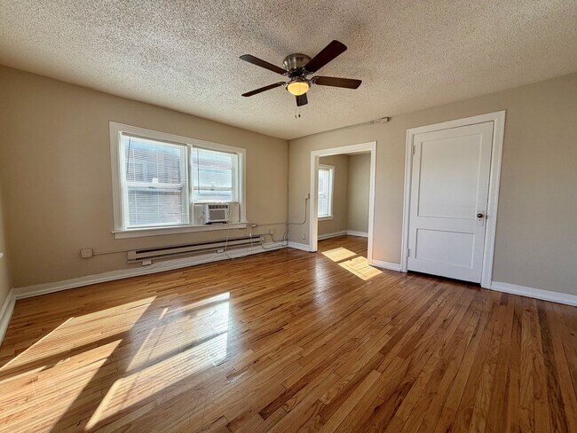 Photo - The Nelle Unidad 3736-202