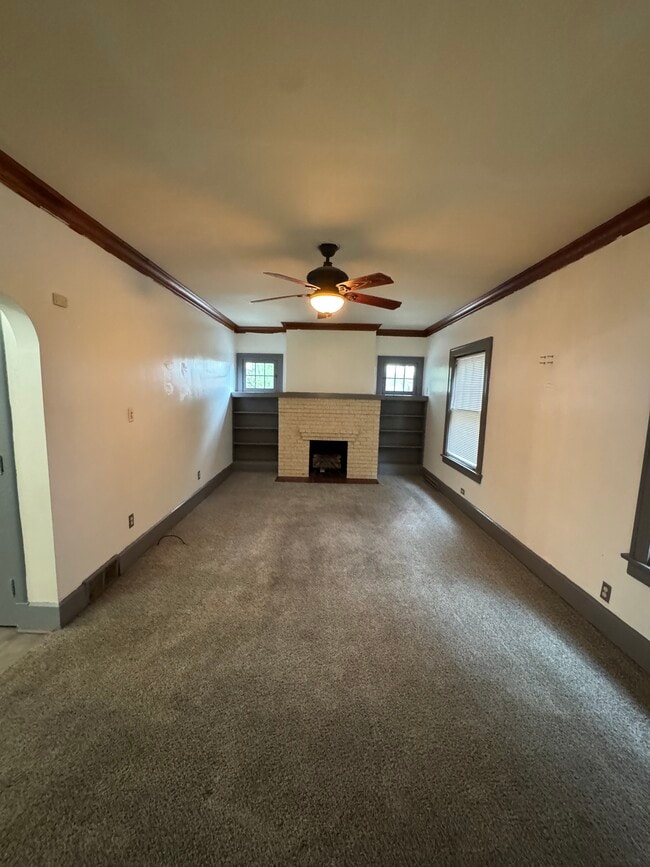 Photo - 328 E Lucius Ave