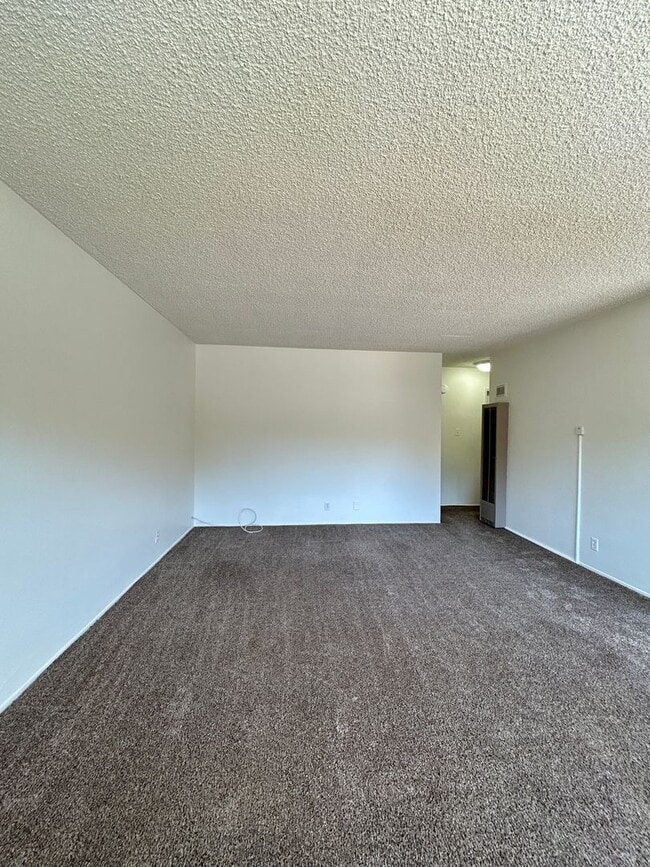Photo - 416 E Oak St