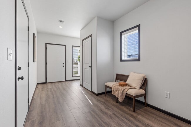 1061 60th Ave W