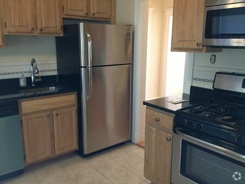 Building Photo - 205 Winthrop Rd Unit 3A Rental