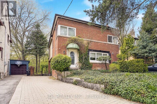 Photo - 6 Nesbitt Dr