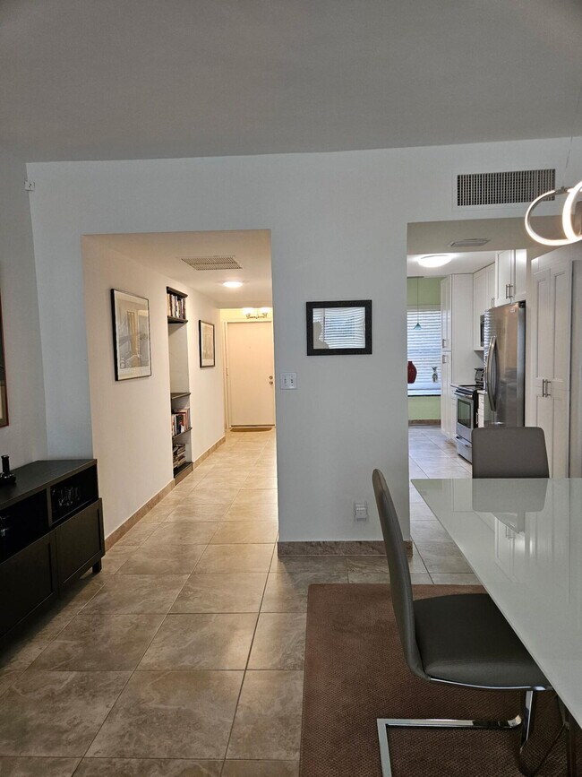 Photo - 900 Greensward Ln Unit 106-G