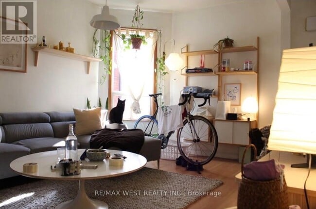 Photo - 404 Concord Ave