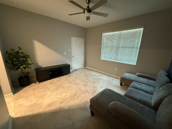 Photo - 1125 Saguaro St