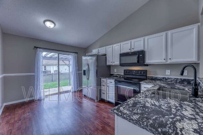 Photo - 8496 Blacksmith Ct