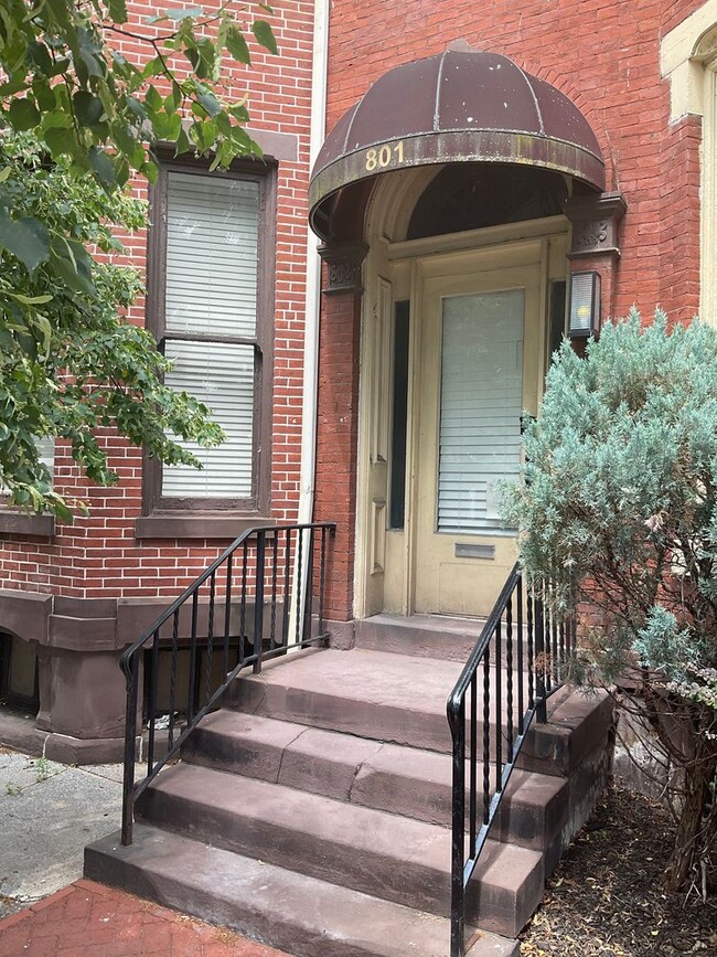 Building Photo - 801 N 2nd. St, Harrisburg