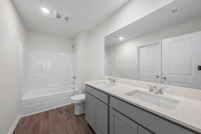 Photo - FOR RENT