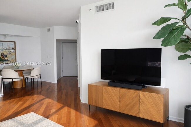 1330 West Dr Unit 2601