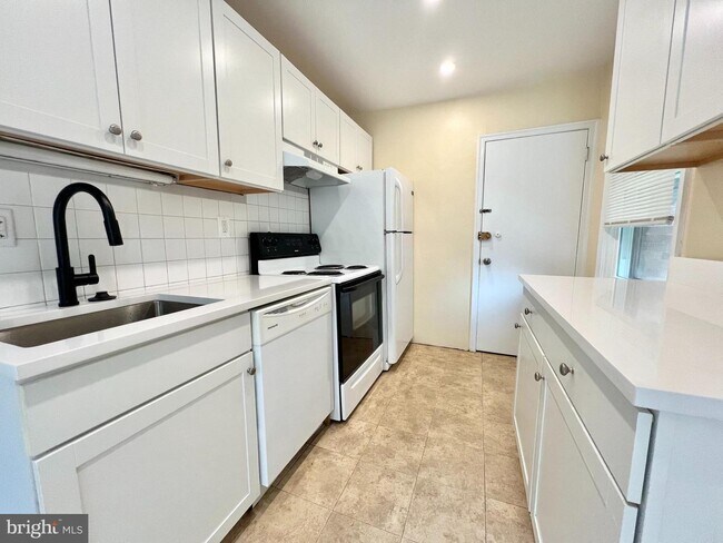 Photo - 35 Elberon Ave Unit A