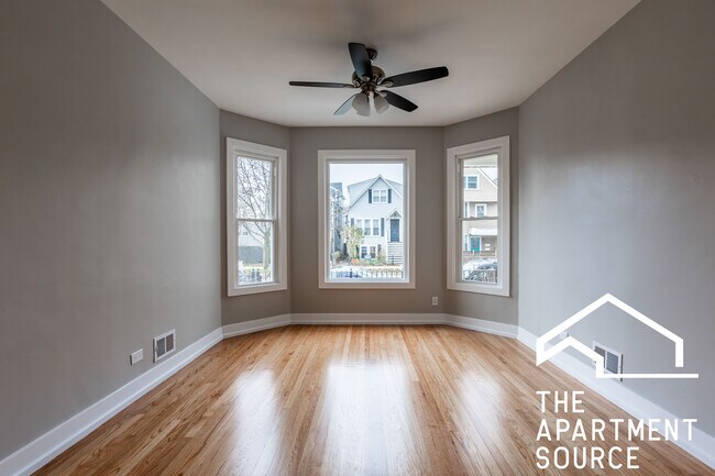 Photo - 3927 N Whipple St Unit 2