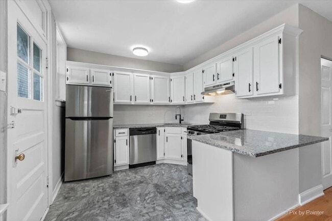 Photo - 2343 W Glenlake Ave Unit 3
