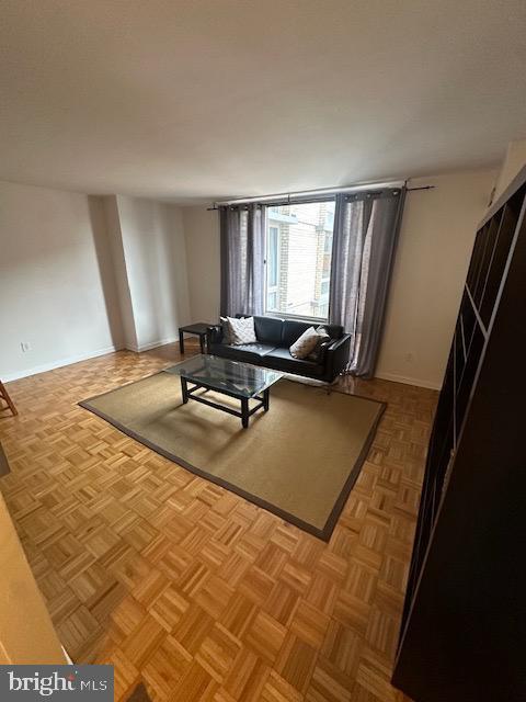 Building Photo - 950-925 25th St NW Unit 717