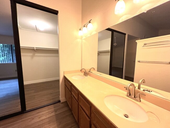 Photo - 375 Windjammer Cir