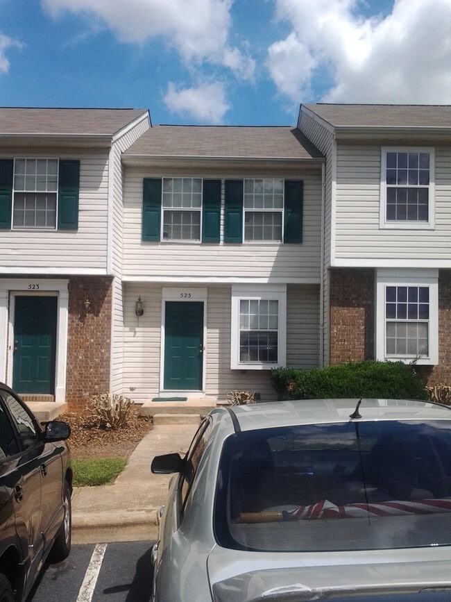 Building Photo - 525 Lex Dr Unit 1