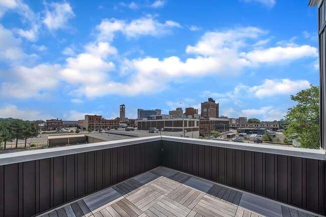 Photo - The Hamilton