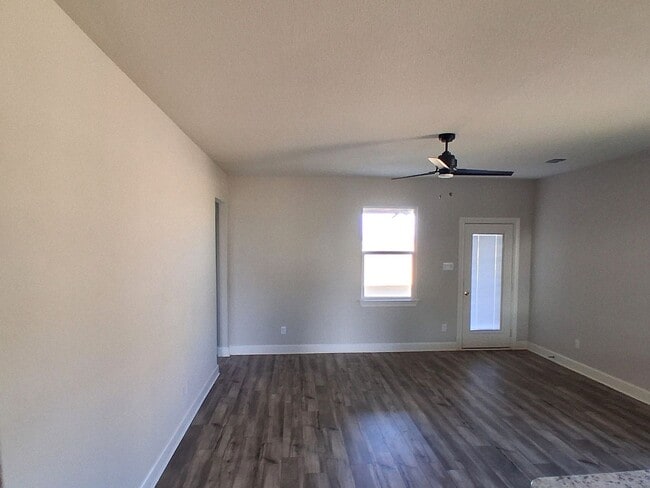 Photo - 1020 Calhoun Dr