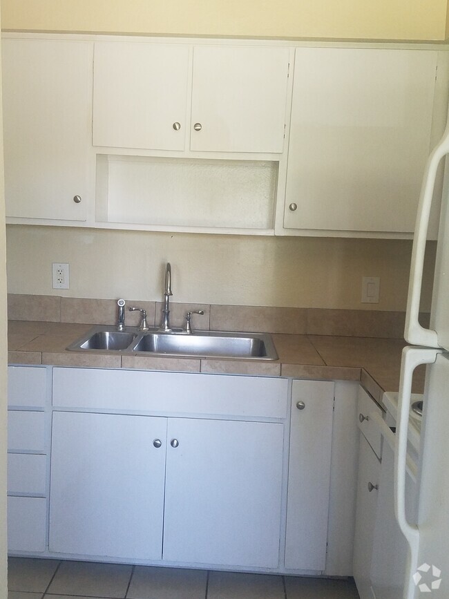 Building Photo - 215 River View Dr Rental