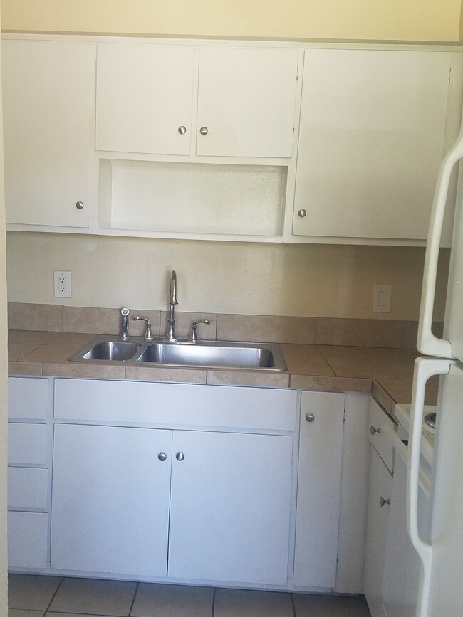 Photo - 215 River View Dr Apartments
