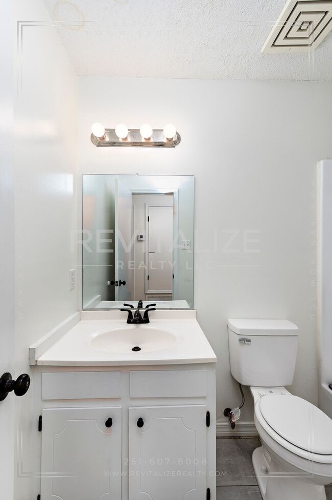 Photo - Beautifully Renovated 3 Bed 2 Bath Home in Theodore