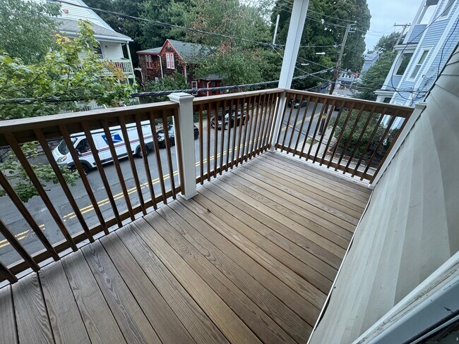 Photo - 196 Sherman St