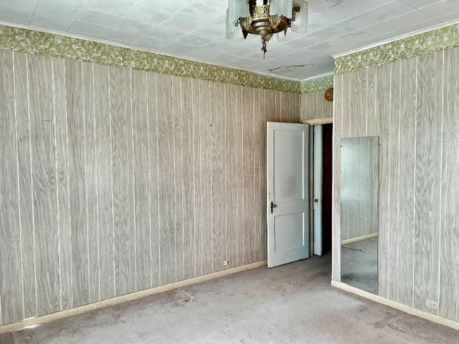 Photo - 222 Woodruff St