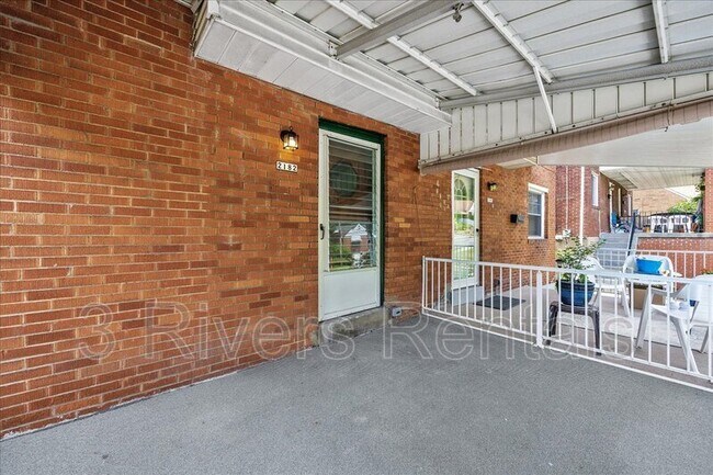 Photo - 2182 Pauline Ave