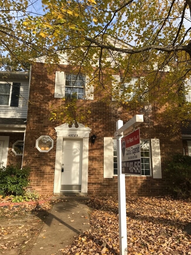 Building Photo - Church Drive