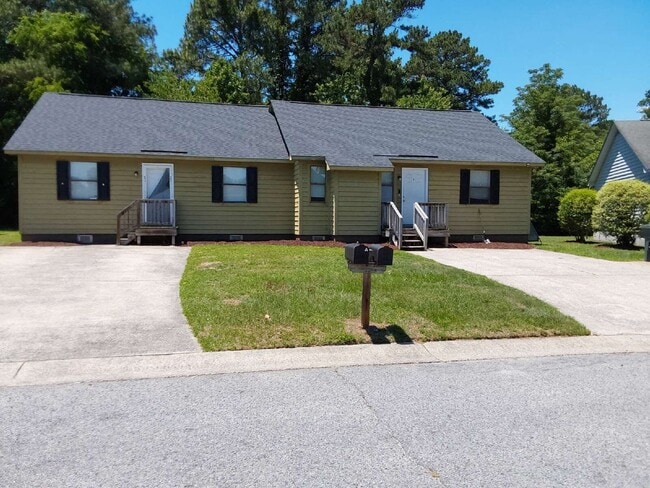 Photo - 203 Windham Rd