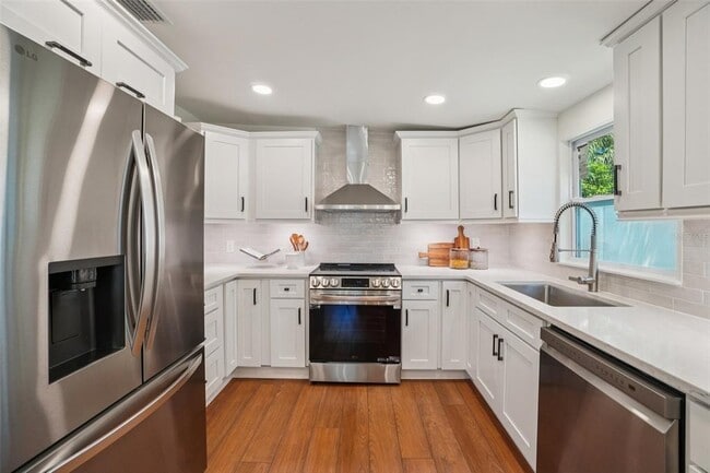 Photo - 3123 W La Salle St