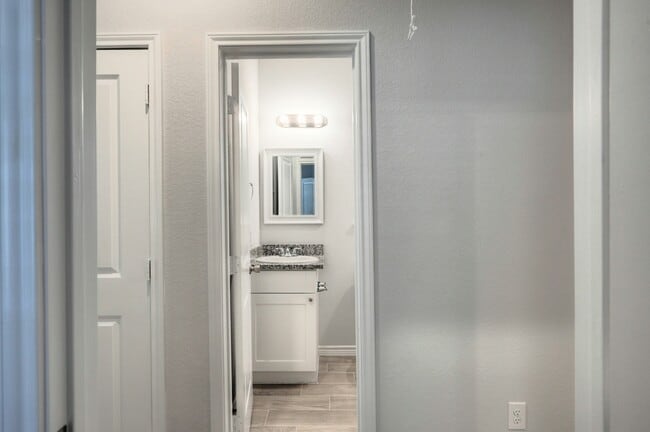 Building Photo - 9751 Black Gum