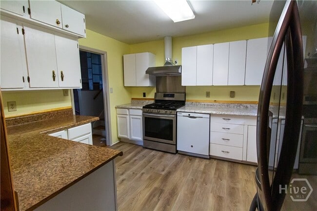 Photo - 1037 College Station Rd