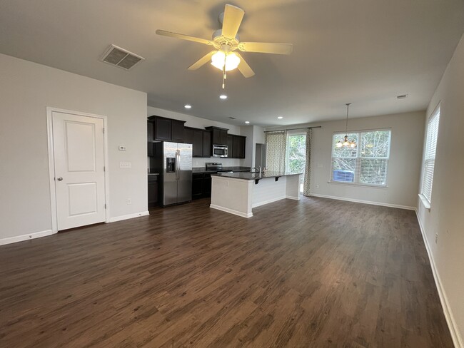 Photo - 4983 Hay Bale Ct