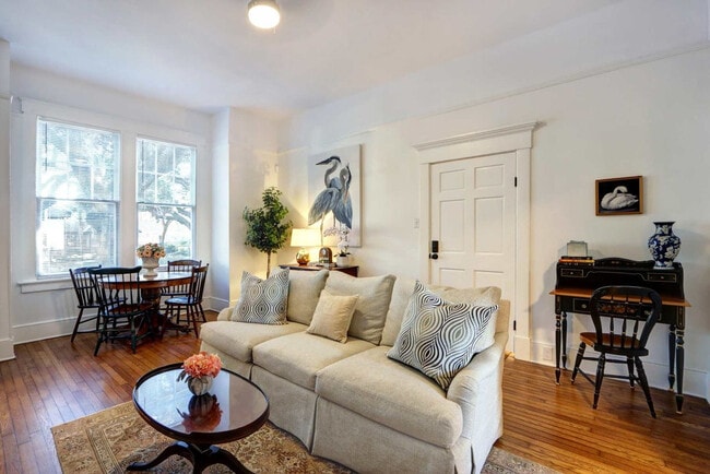 Photo - 306 E Victory Dr Unidad ID1369211P