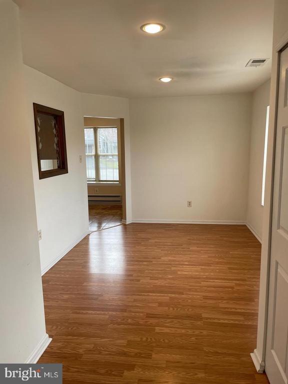 Photo - 8 Brookline Ct