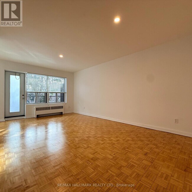 Photo - 28 Upper Canada Dr Unité 208