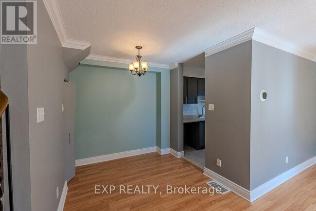 Photo - 37 Forester Crescent
