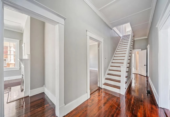 Photo - 1957 Broughton St